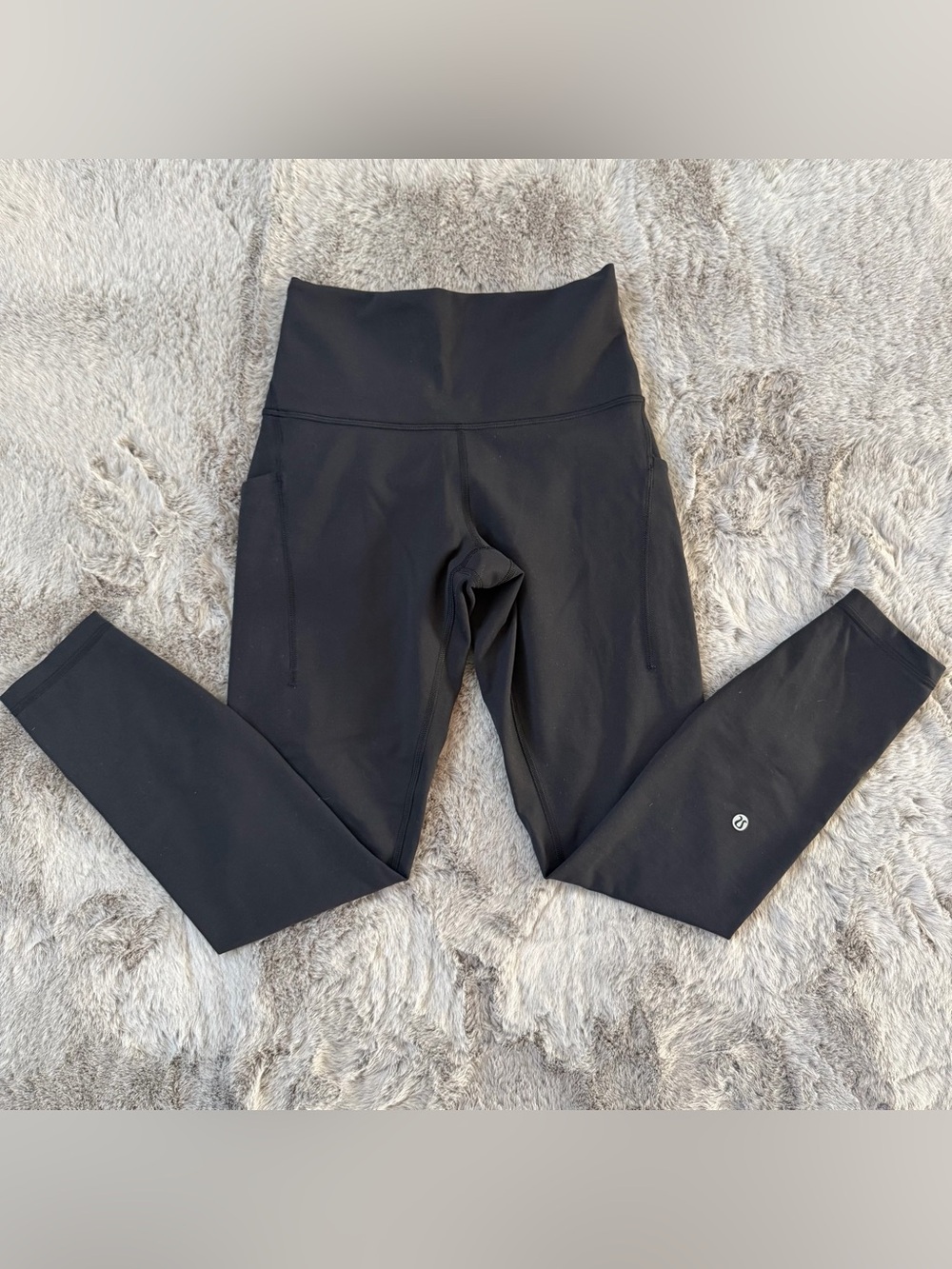 Lululemon Wunder Train High-Rise Leggings w/ with Pockets - Contour Fit